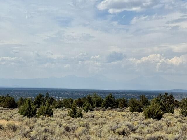 Property Photo:  SW Mecate Lane Tl330  OR 97753 