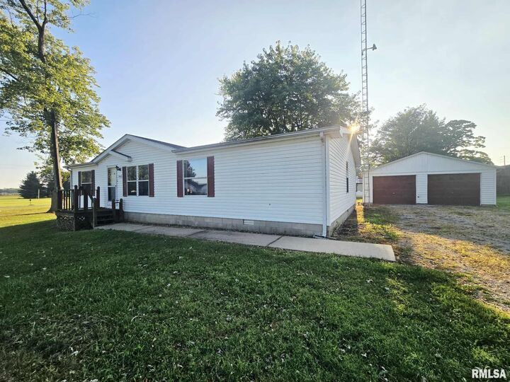 Property Photo: 204 W Main Street IL 62894