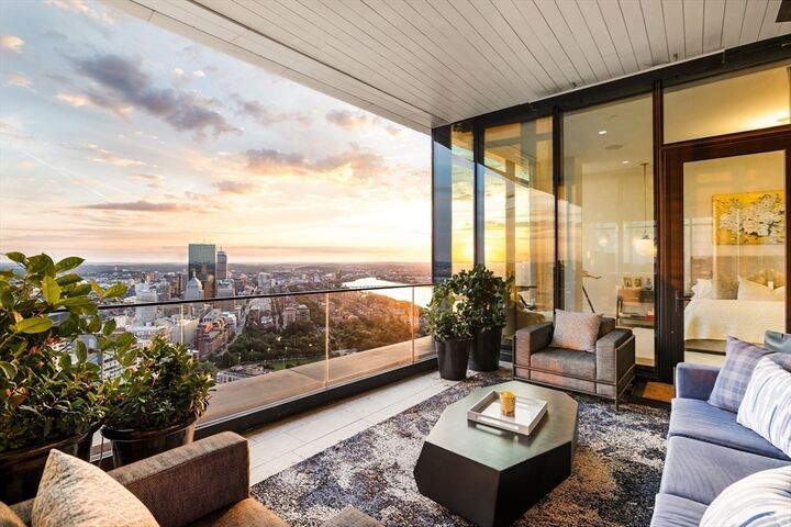 Property Photo: 1 Franklin St Ph3e MA 02110