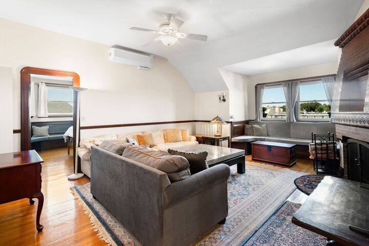 Property Photo:  14 Whitby Terrace 3  MA 02125 