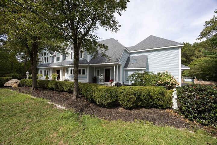 Property Photo:  27 Elizabeth Rd  MA 01748 
