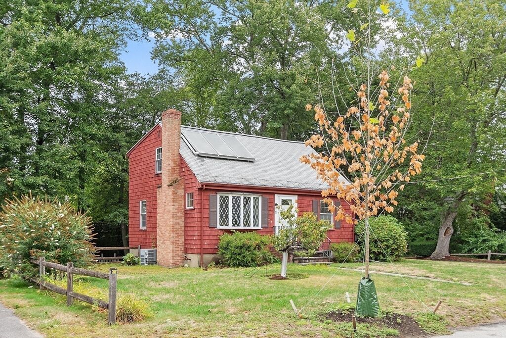 Property Photo:  71 Wescroft Road  MA 01867 