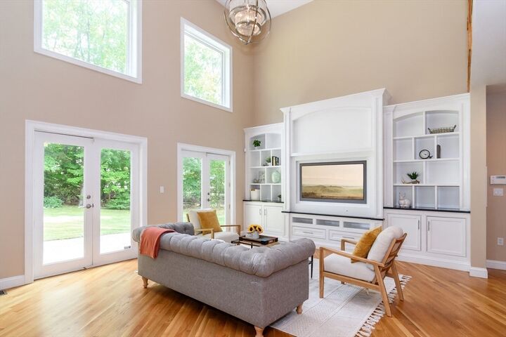 Property Photo:  11 Parsons Way  MA 01760 