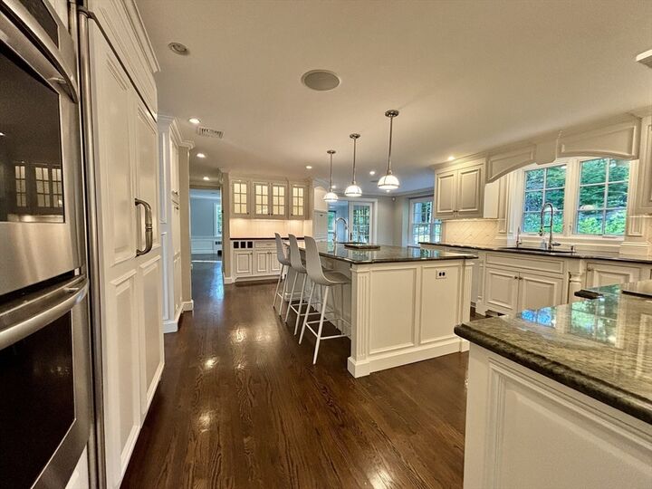 Property Photo:  81 Hampshire Rd  MA 02481 