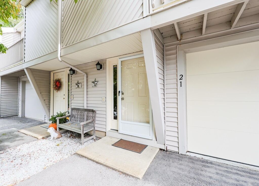 Property Photo: 21 Lordvale Boulevard 406 MA 01536