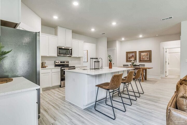 Property Photo:  4615 Eider Rd  FL 32571 