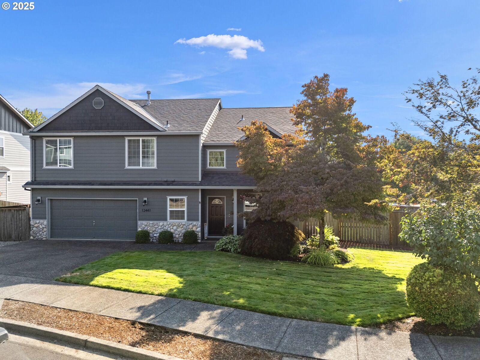 Property Photo:  12441 Riverhead Pkwy  OR 97045 