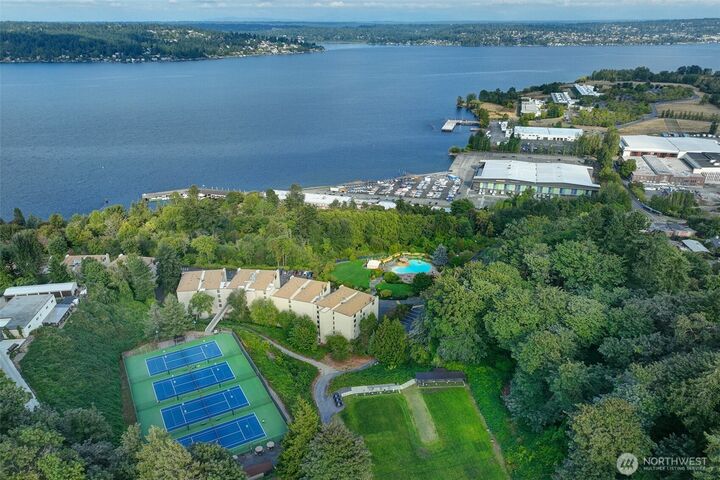 Property Photo:  8005  Sand Point Way NE A22  WA 98115 