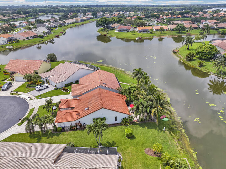 Property Photo: 8326 Bonita Isle Drive FL 33467
