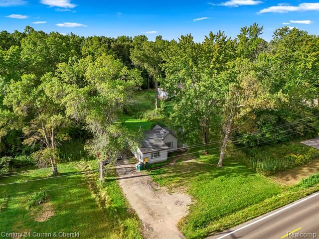 Property Photo:  25609 King Road  MI 48174 