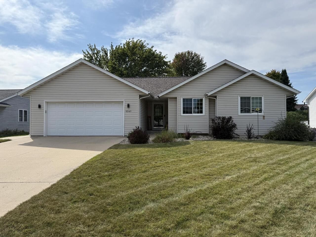 Property Photo: 2341 Pine View Lane WI 53546