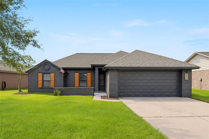 909 Aberdeen Drive  Lake Charles LA 70605 photo
