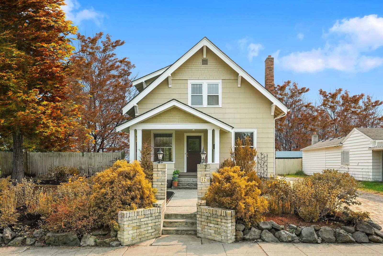 Property Photo:  17 W 31st Ave  WA 99203 