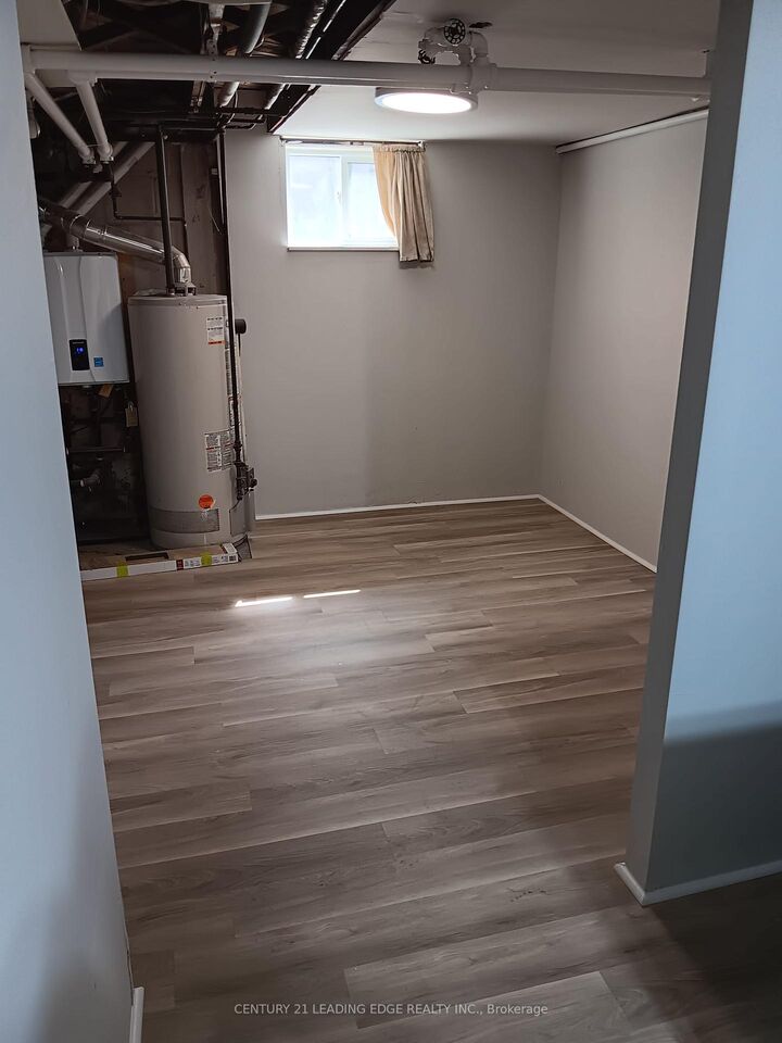 Property Photo:  113 Lankin Boulevard  ON M4J 4X2 