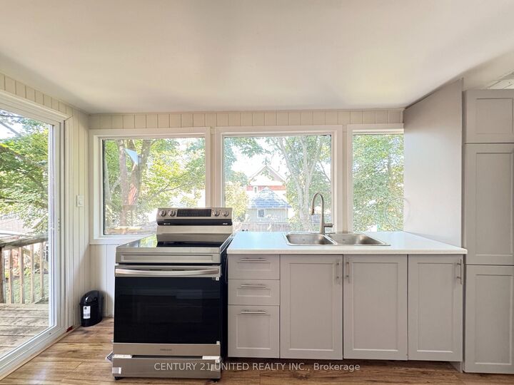 Property Photo: 312 Elias Avenue ON K9J 5G9