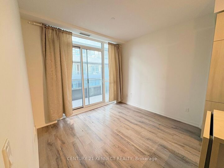 Property Photo:  52 Forest Manor Road 613  ON M2J 0E2 