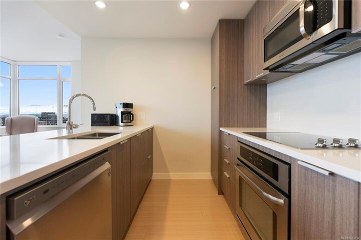 Property Photo: 728 Yates St 1404 BC V8W 0C8