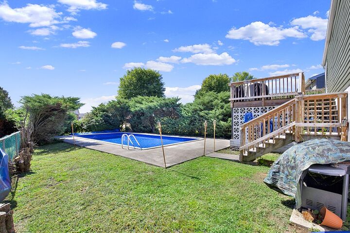 Property Photo:  145 Easy St  PA 15650 