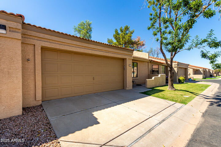 Property Photo:  1021 S Greenfield Road 1022  AZ 85206 