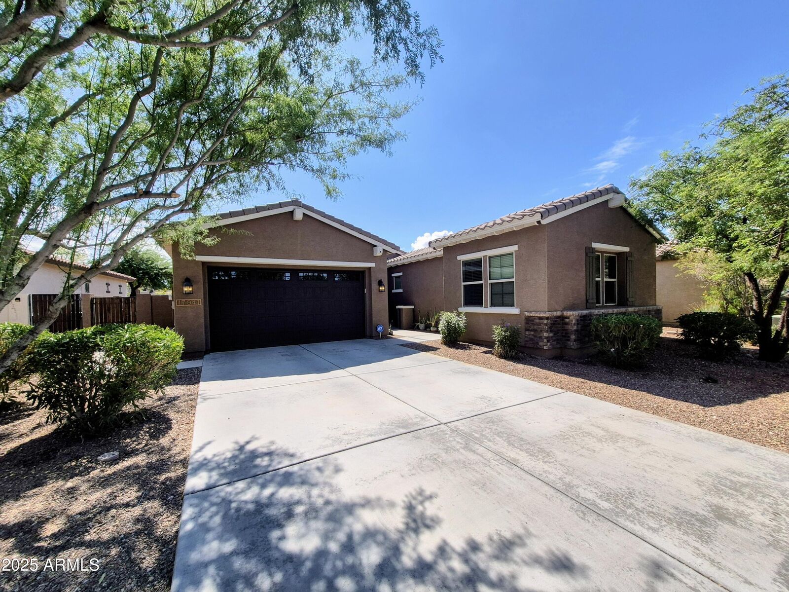 Property Photo:  17941 W Cassia Way  AZ 85338 
