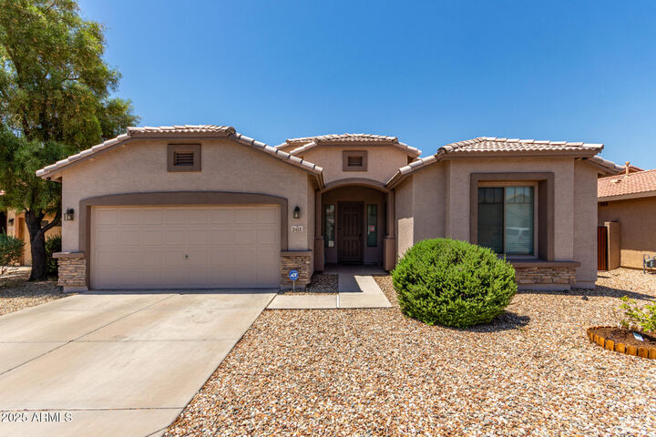Property Photo: 2413 W Beverly Road AZ 85041