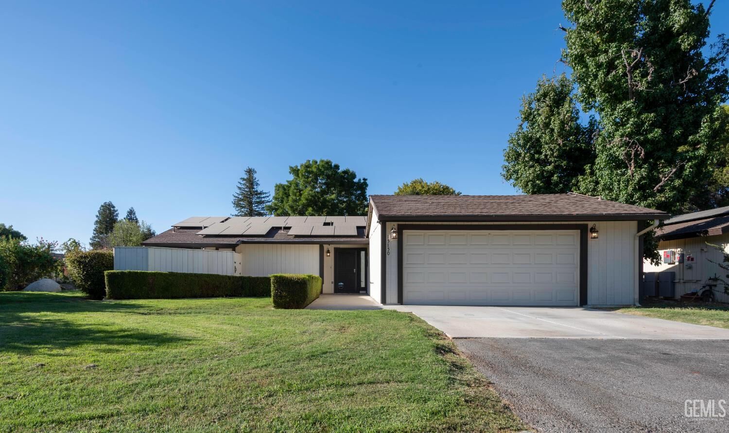 Property Photo:  15150 Tie Breaker Court  CA 93306 