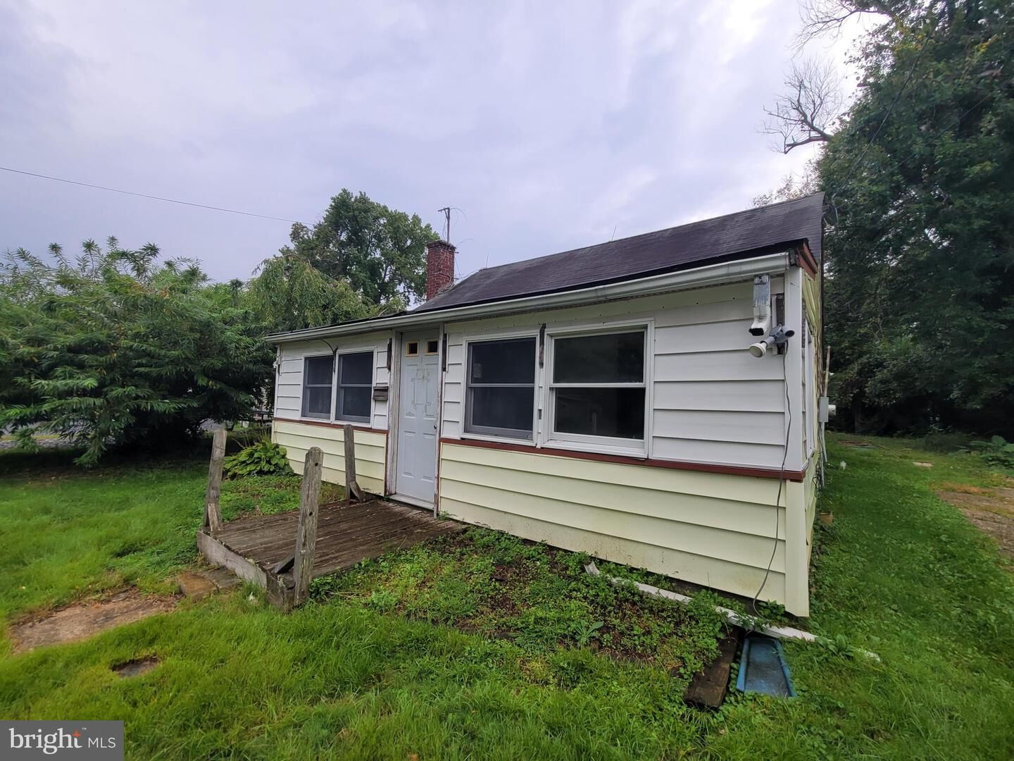 Property Photo: 115 2nd Street MD 21901