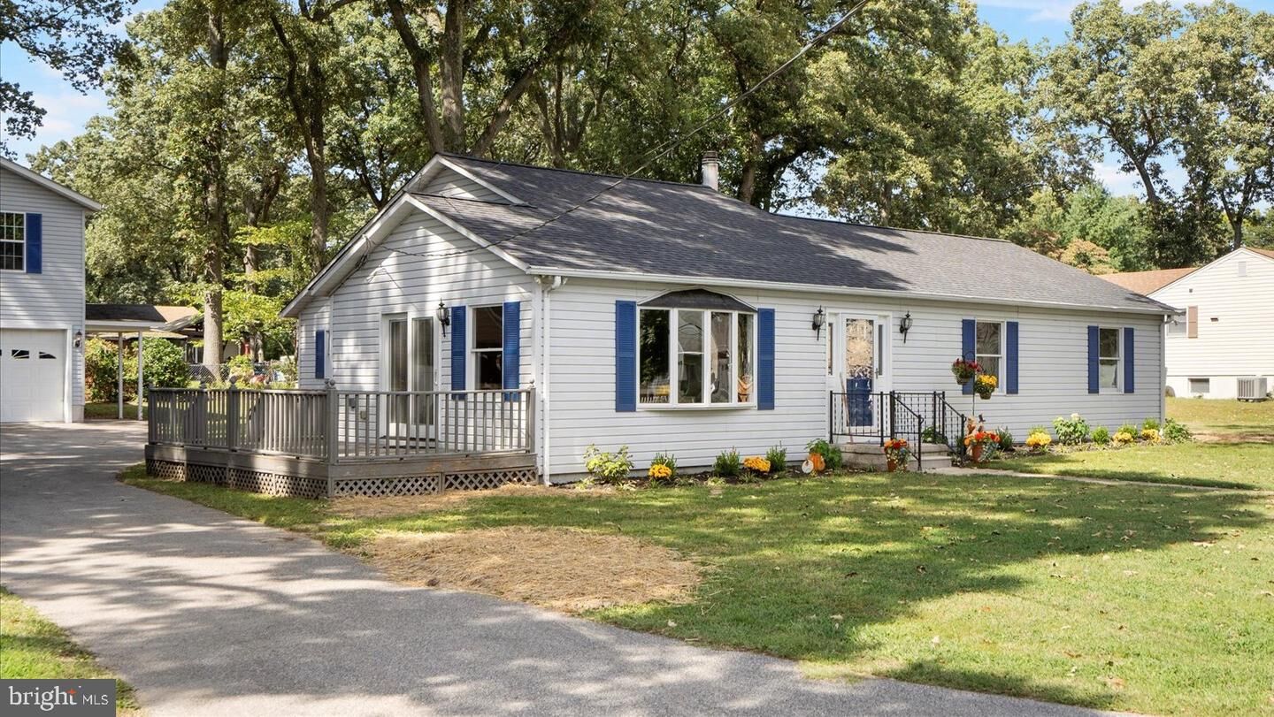 Property Photo:  222 Magothy Road  MD 21122 