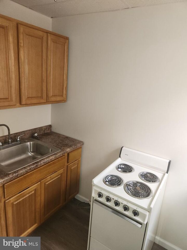 Property Photo:  5025 Penn Street 2F  PA 19124 