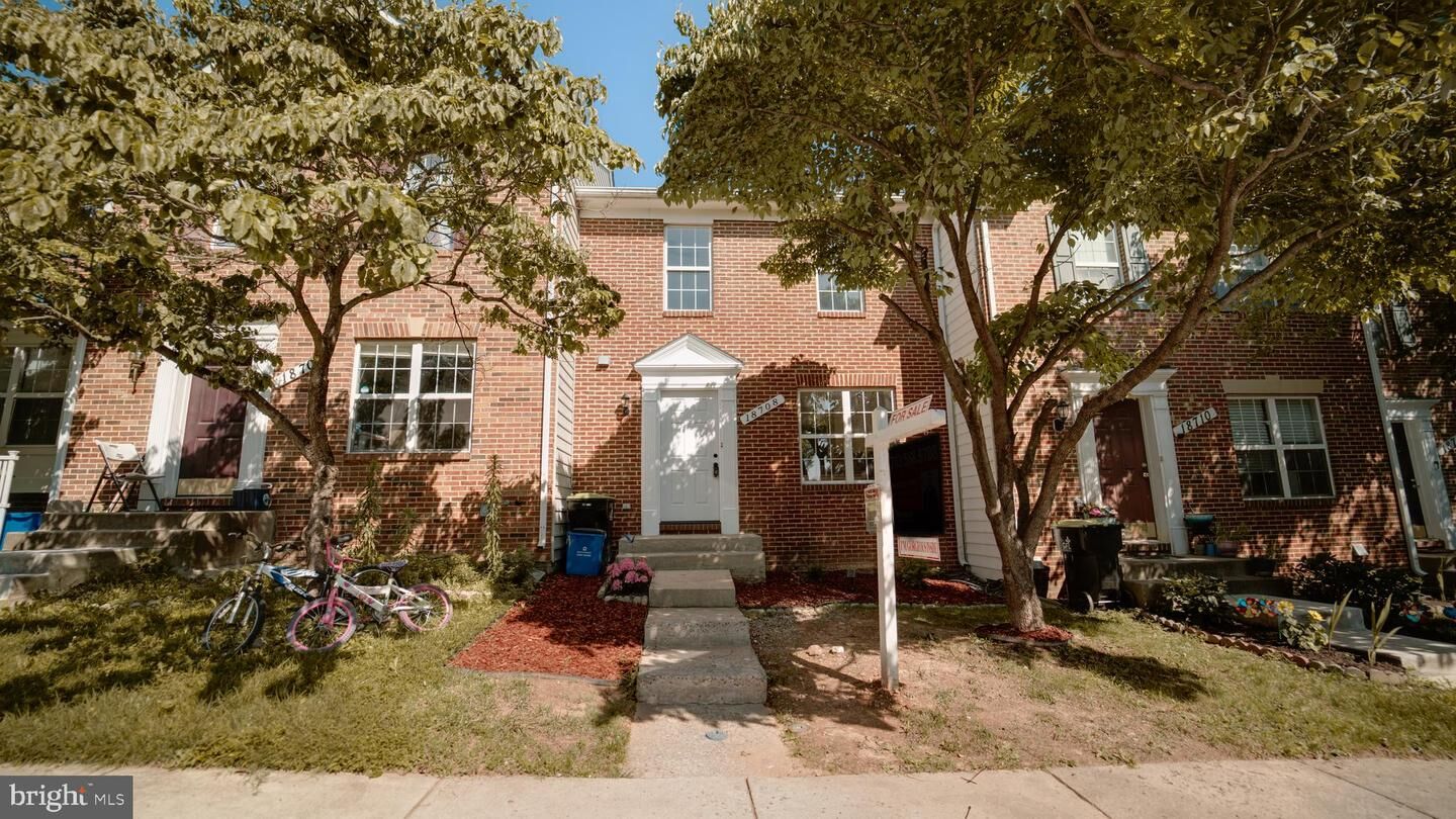 Property Photo:  18708 Lake Mary Celeste Ln  MD 20874 