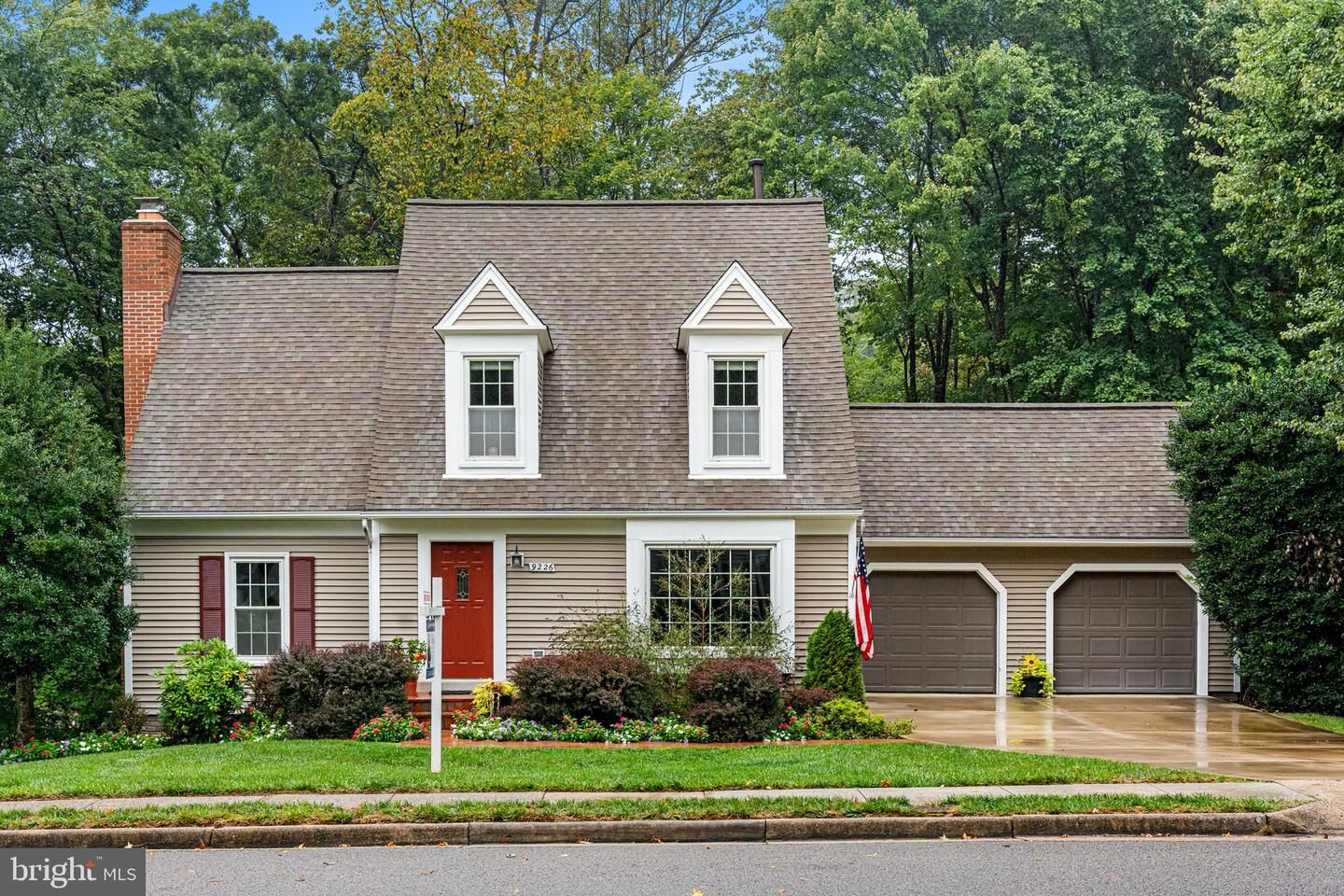 Property Photo: 9226 Northedge Drive VA 22153