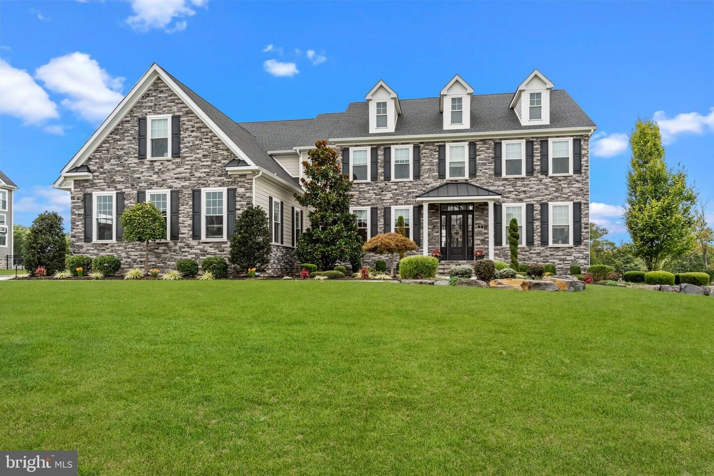Property Photo: 7 Grace Circle PA 18940