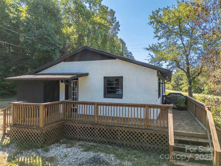 Property Photo:  350 Oscar Justice Road  NC 28139 