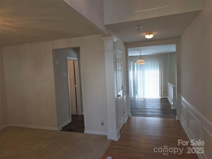 Property Photo:  521 Volunteer Court  NC 28213 