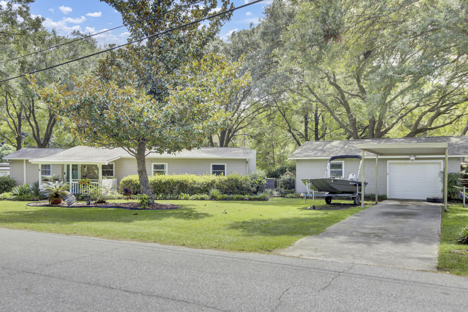 Property Photo: 363 Timothy Street SC 29407