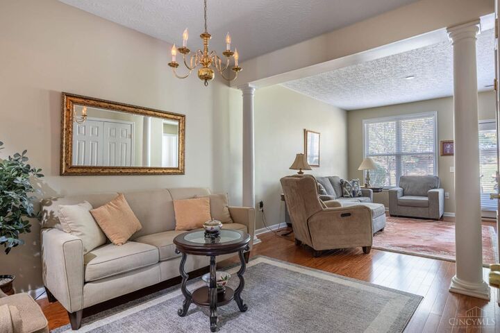 Property Photo: 1302 Meadow Vista Drive OH 45039