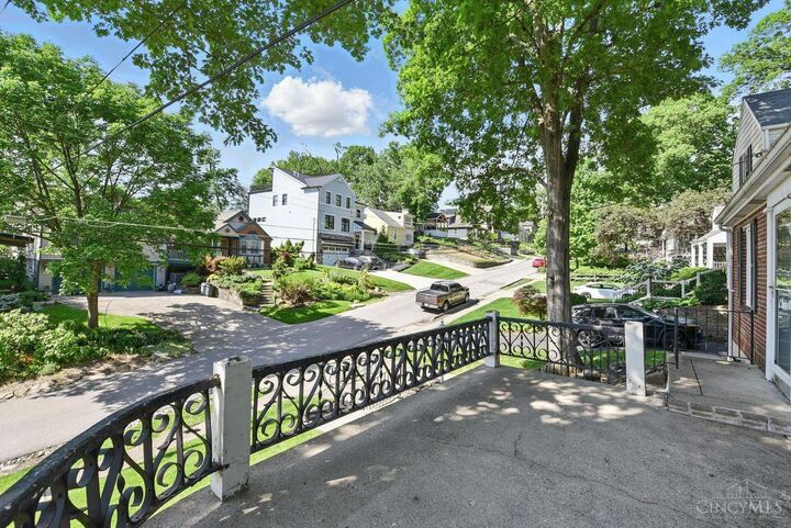 Property Photo:  628 Rushton Road  OH 45226 