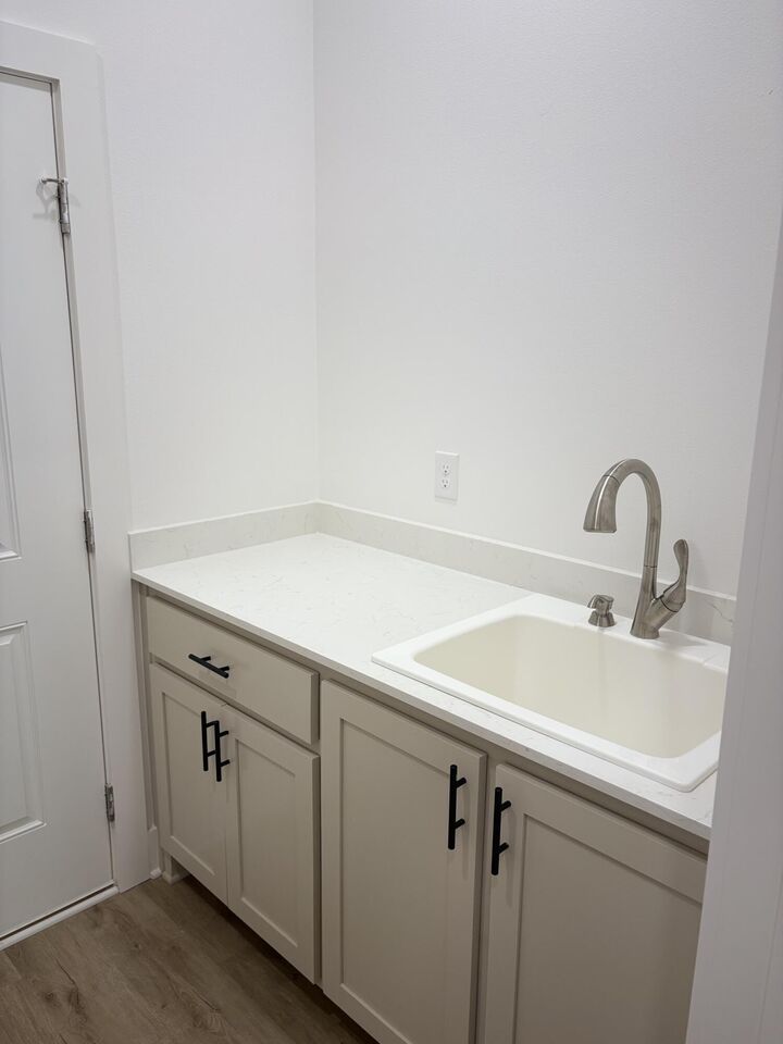 Property Photo:  6647 Desoto Street  FL 32566 