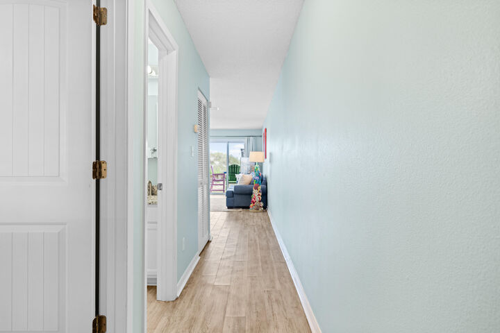 Property Photo:  862 Scallop Court 105  FL 32548 