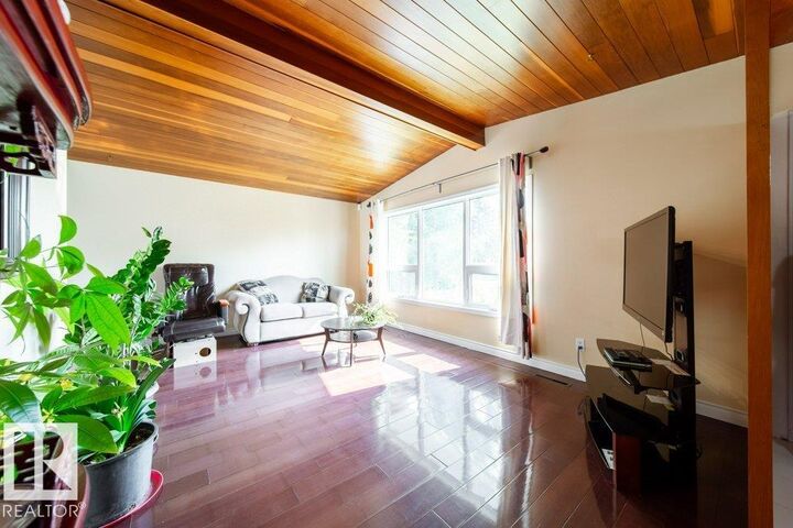 Property Photo:  6916 151 Avenue NW  AB T5C 2Y7 
