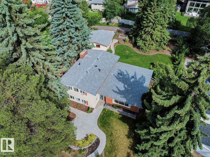 6628 124 Street NW  Edmonton AB T6H 3V3 photo