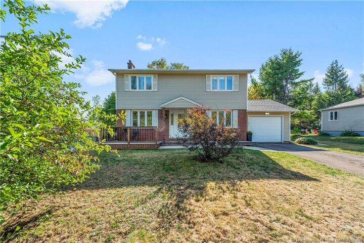 Property Photo:  73 Avondale Drive  NB E1B 1C3 
