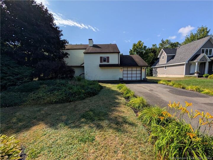 975 Tamarack Drive  Bathurst NB E2A 4G1 photo