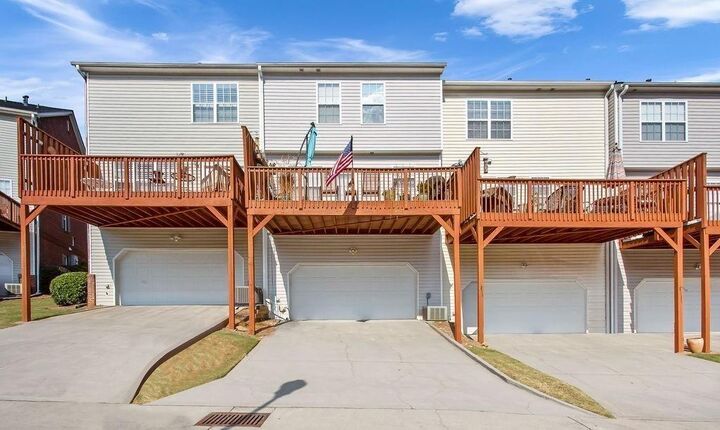 Property Photo:  1641 Perserverence Hill Circle NW 11  GA 30152 