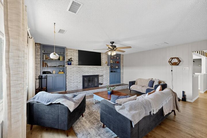 Property Photo:  2916 Indiana Street NE  NM 87110 