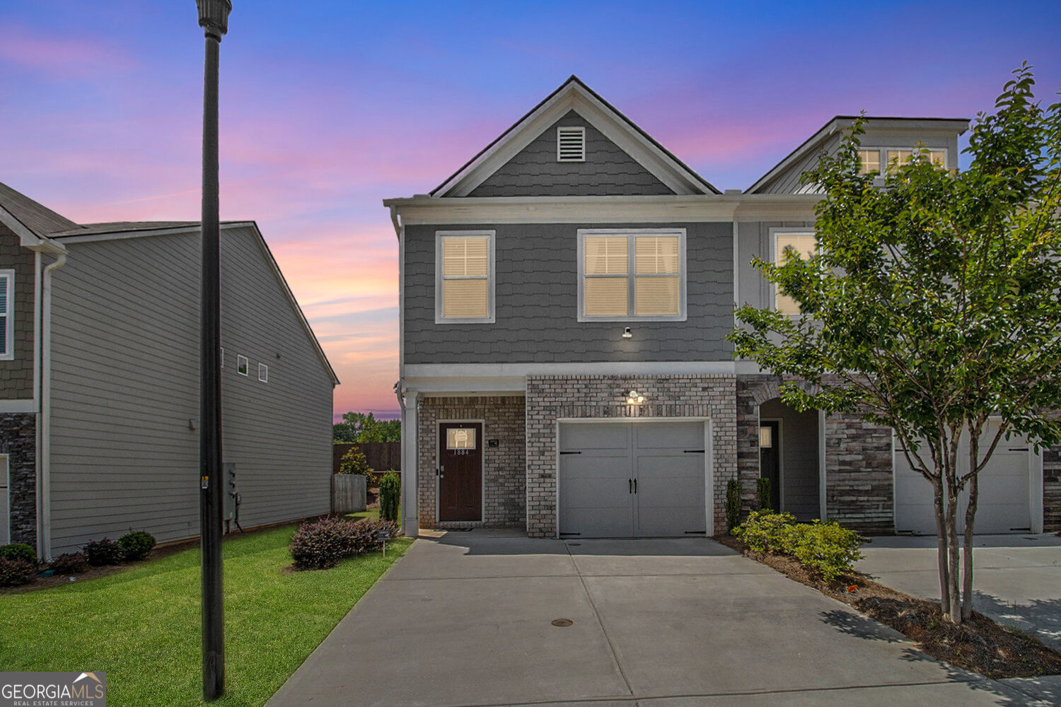 Property Photo: 1884 Plainsboro Drive GA 30058