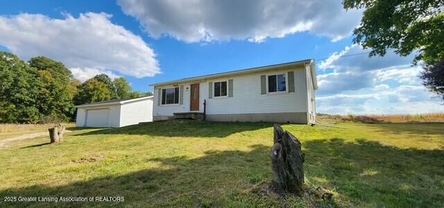 Property Photo: 595 W Howell Road MI 48854