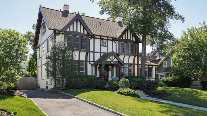 Property Photo:  410 Lenox Ave  NJ 07090 