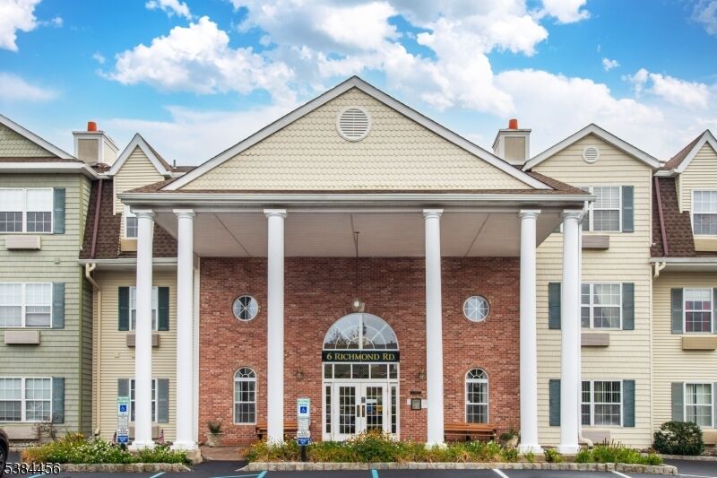 Property Photo:  6220 Richmond Rd 220  NJ 07480 