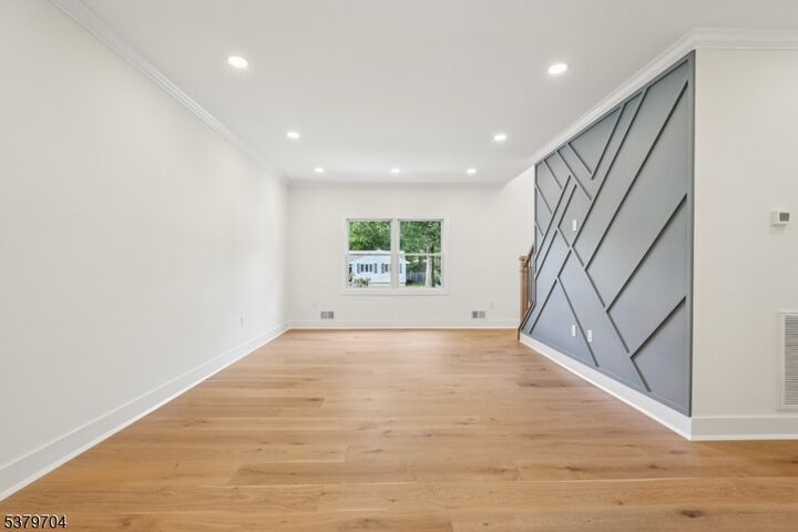 Property Photo:  21 Walton Ave  NJ 07974 